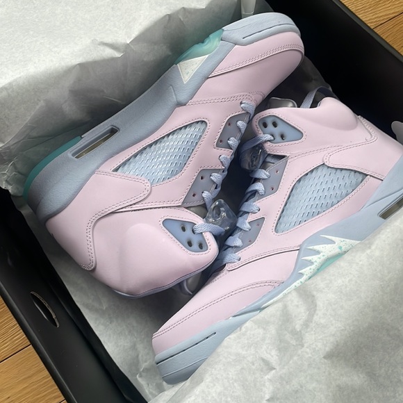 AUTHENTIC RARE  MENS JORDAN RETRO 5  - PINK/PURPLE SNEAKERS *NIB* SIZE 9 - Picture 4 of 17